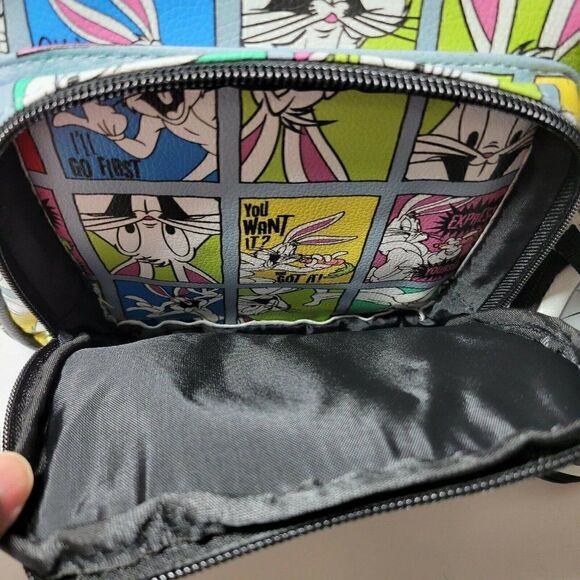Warner‎ Bros. Looney Tunes Bugs Bunny Mini Backpack w/Zip Pouch White 10.5\